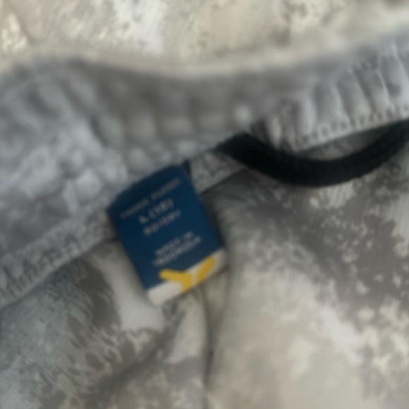 OLD NAVY TECHIE FLEECE SWEATPANTS - Picture 4 of 5
